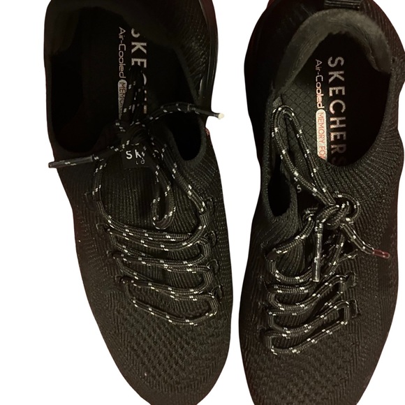 Sketchers memory foam air cooler black slip on shoes. - Picture 3 of 3